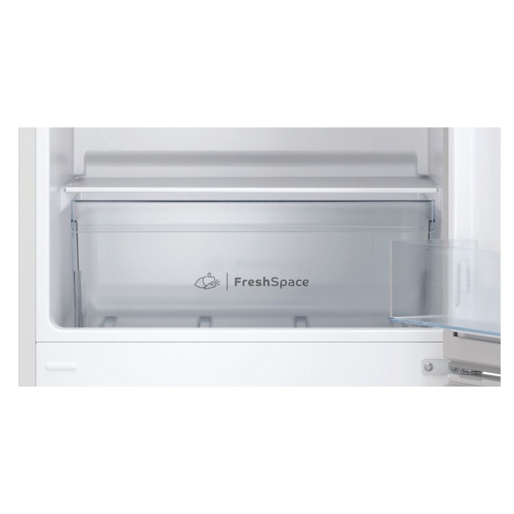 Refurbished Indesit IB55532WUK Freestanding 232 Litre 50/50 Low Frost Fridge Freezer White