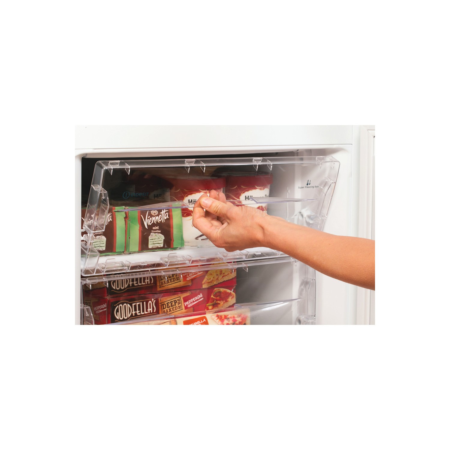 Indesit 208 Litre 60/40 Freestanding Fridge Freezer With Silent Cooling