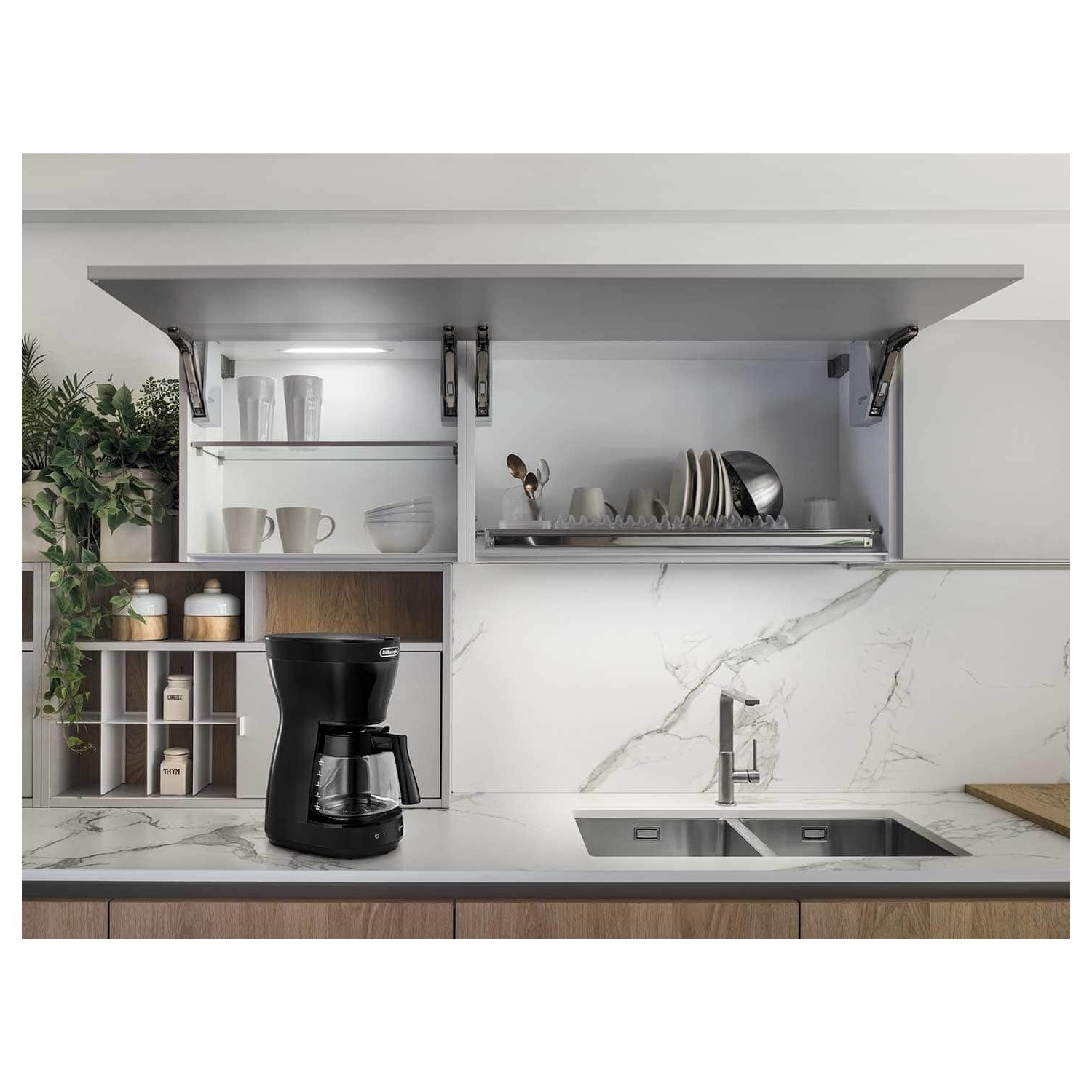 DeLonghi ICM16210.BK 10cup Filter Coffee Machine Black Appliances