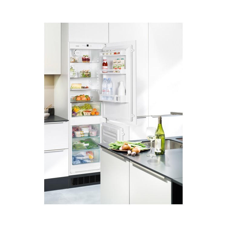 Liebherr ICUS3324 BioCool SmartFrost 60-40 Integrated Fridge Freezer - Sliding Rail