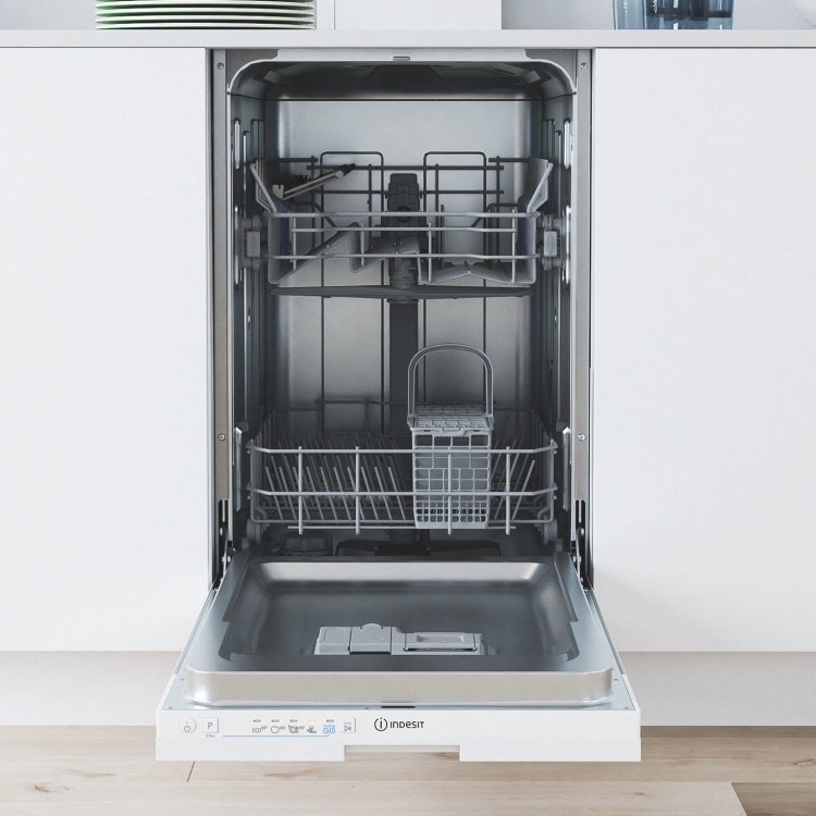 Indesit Push&Go Integrated Slimline Dishwasher - White Control Panel