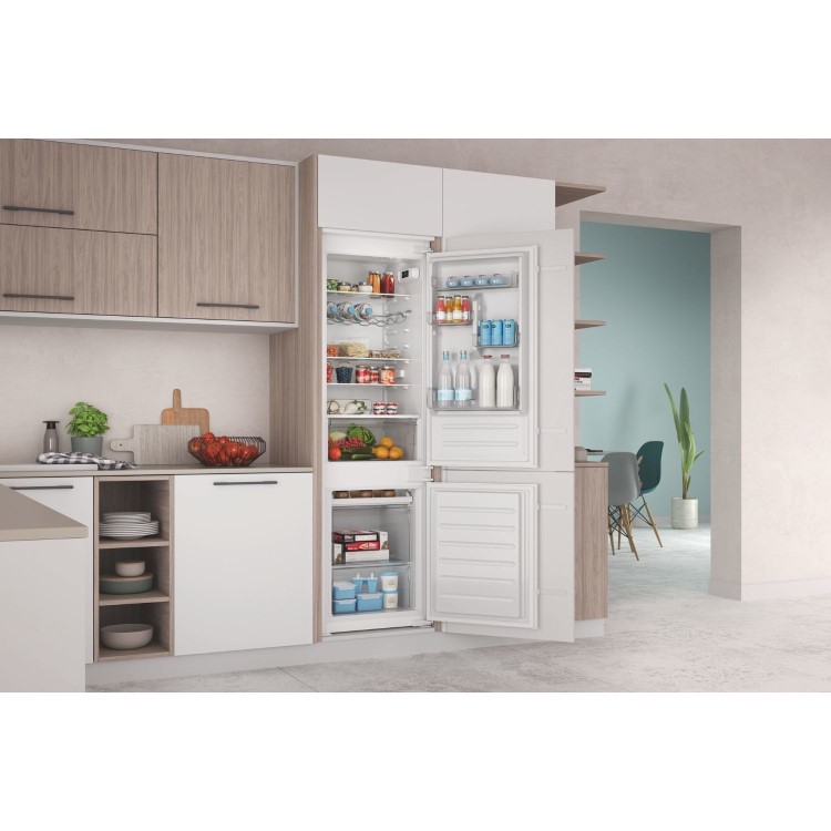Indesit 273 Litre 70/30 Integrated Fridge Freezer