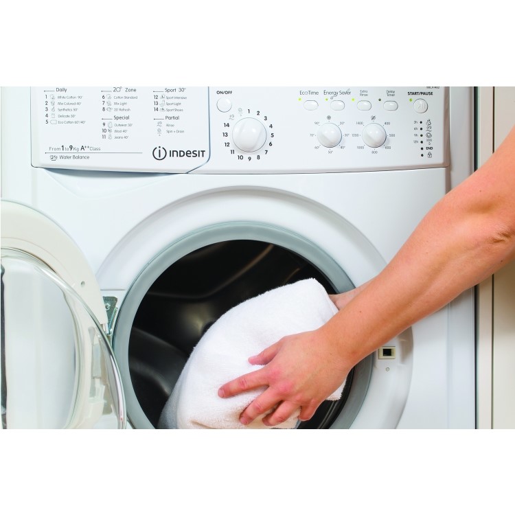 GRADE A2 - Indesit IWC91482ECO 9kg 1400rpm Freestanding Washing Machine - White