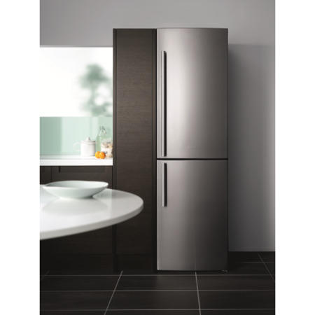Neff K5885X4GB Frost Free Freestanding Fridge Freezer in stainless steel doors
