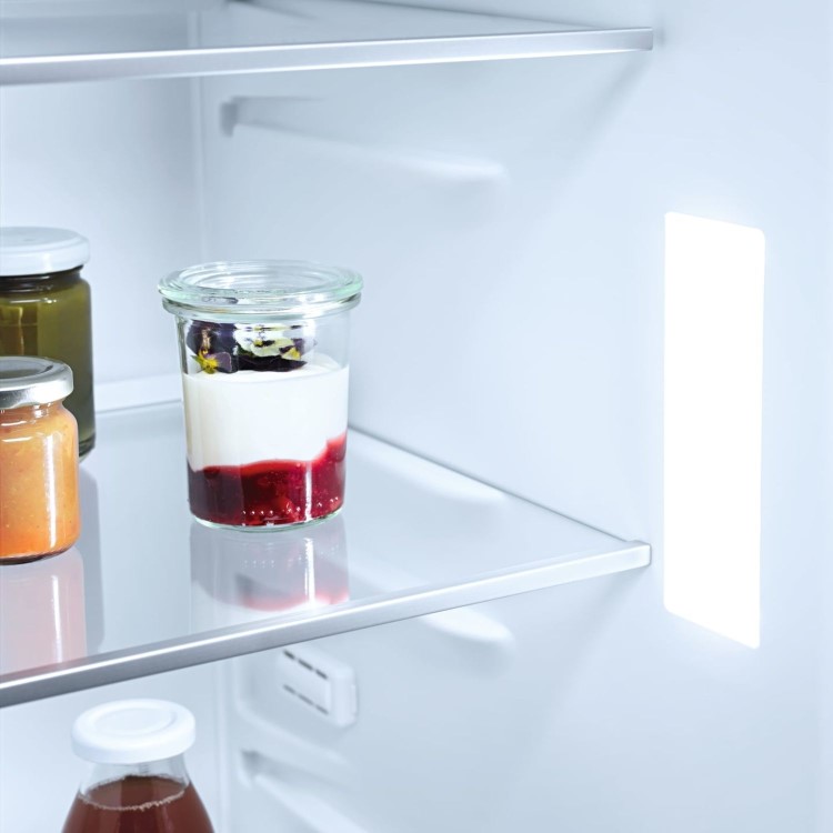 Miele K7000 136 Litre In-column Integrated Larder Fridge