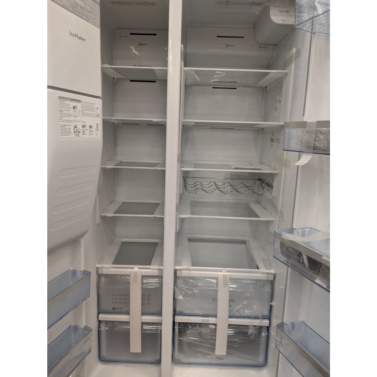 Refurbished Neff KA3923IE0G N70 Freestanding 368 Litre 70/30 Frost Free Fridge Freezer Stainless Steel