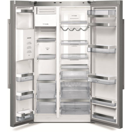 GRADE A2 - Light cosmetic damage - SIEMENS KA62DP92GB iQ700 Side By Side Fridge Freezer with Ice and Water Dispenser in Stainless Steel