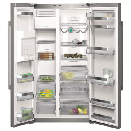 GRADE A2 - Light cosmetic damage - SIEMENS KA62DP92GB iQ700 Side By Side Fridge Freezer with Ice and Water Dispenser in Stainless Steel