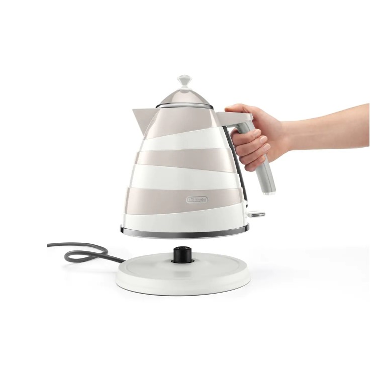 Delonghi Avvolta 1.7L Kettle - White & Cream