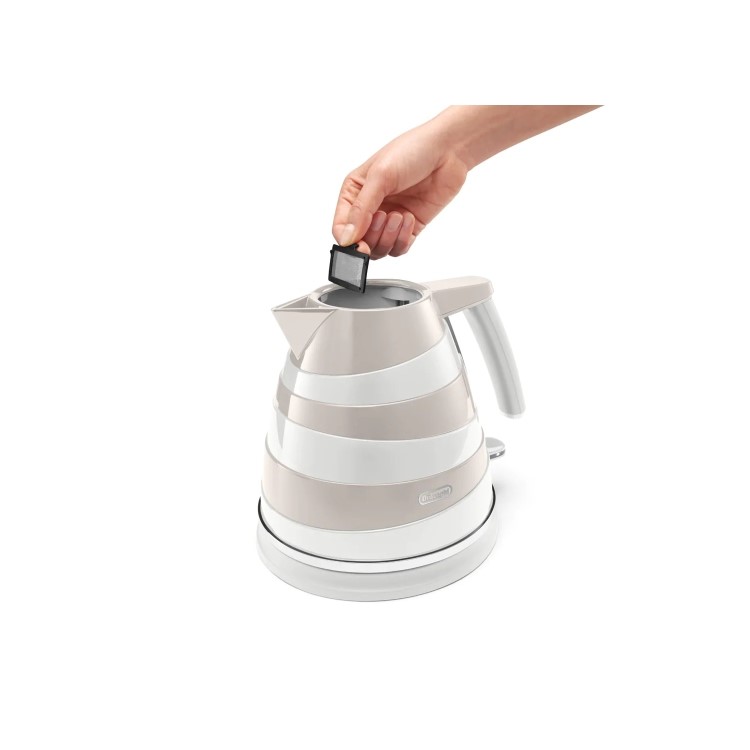 Delonghi Avvolta 1.7L Kettle - White & Cream