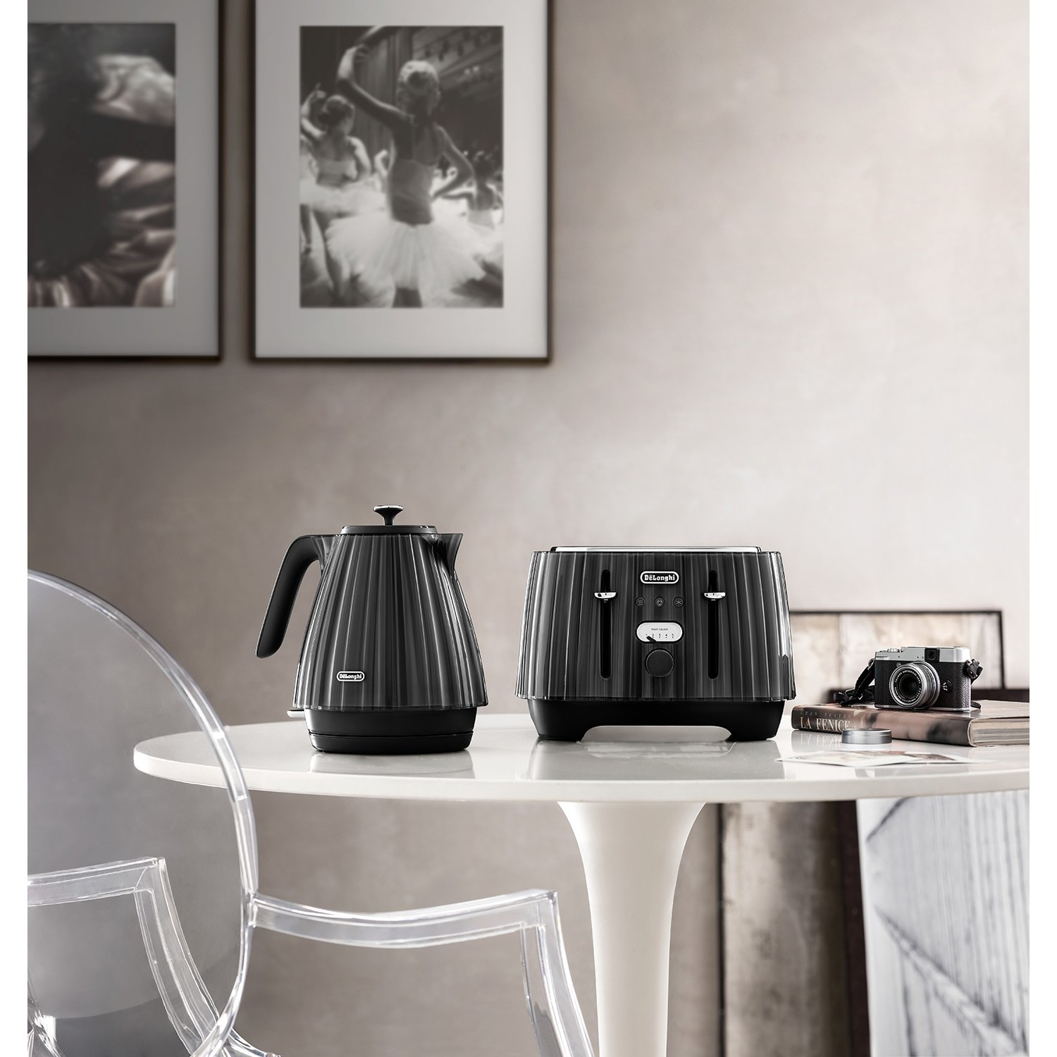 Delonghi Ballerina 1.7L Cordless Kettle Black KBD3001.BK Appliances