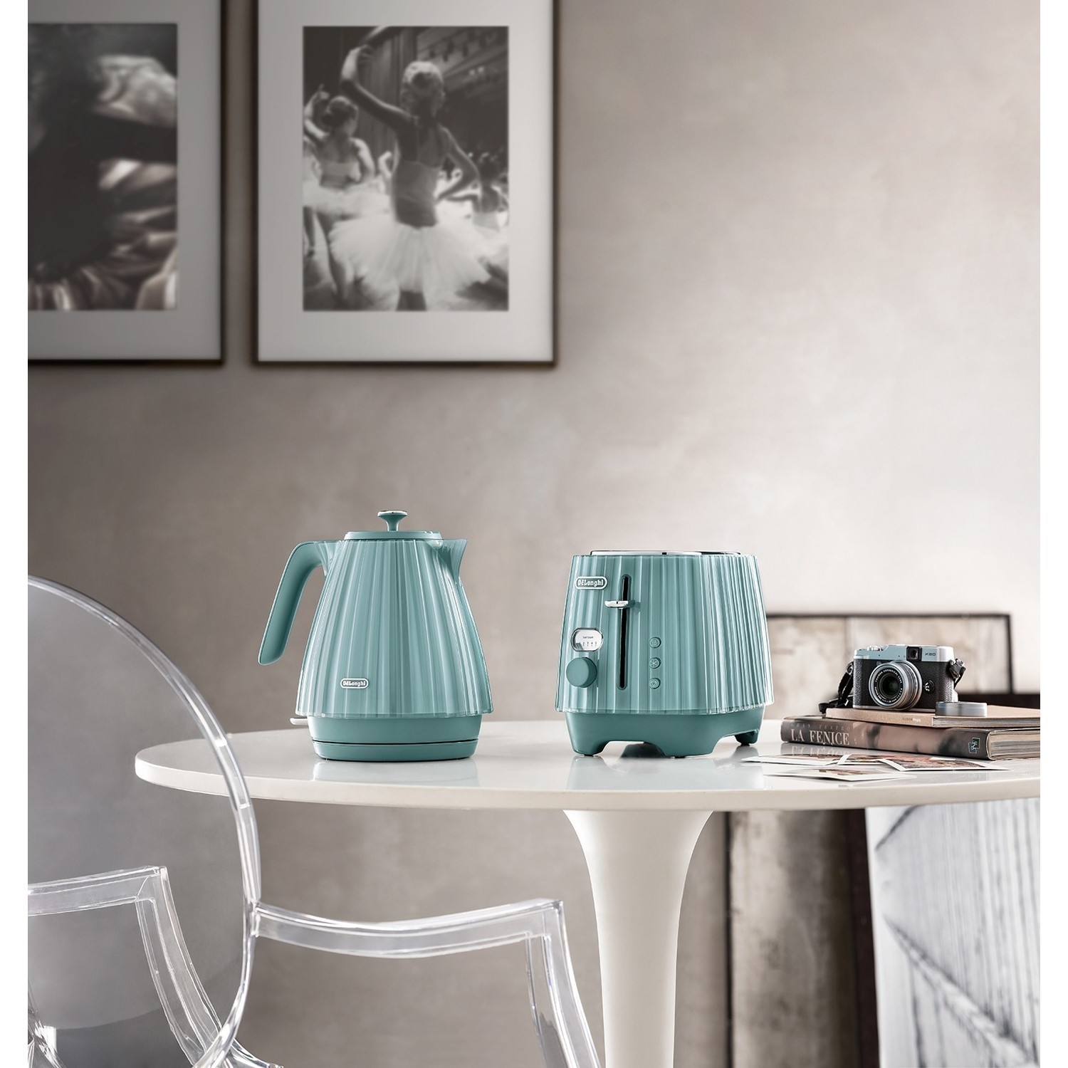 Delonghi Ballerina 1.7L 3kW Cordless Kettle Laguna Green KBD3001.GR