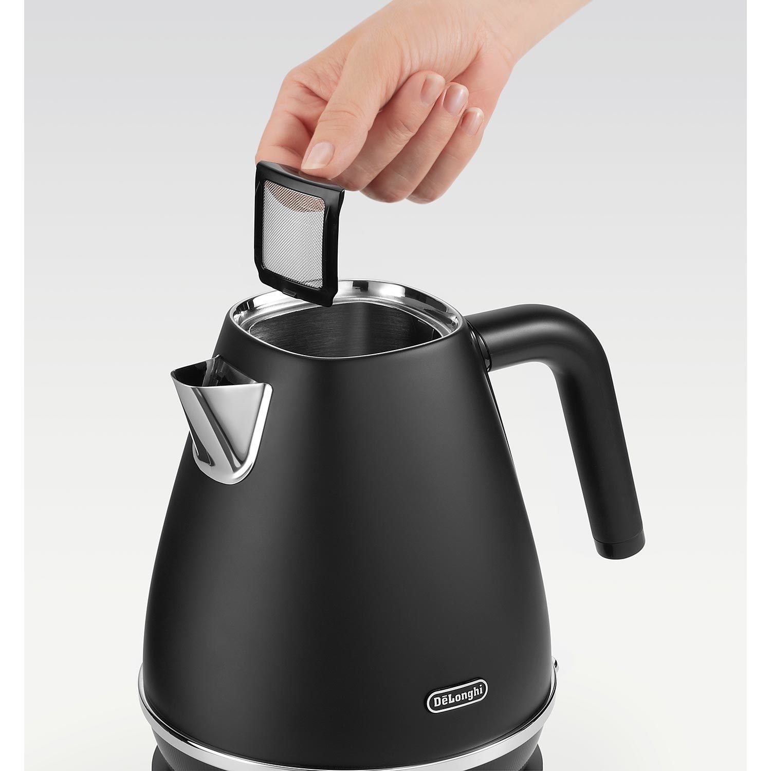 Delonghi Distinta X 1.7L Cordless Kettle Black KBIN3001.BK