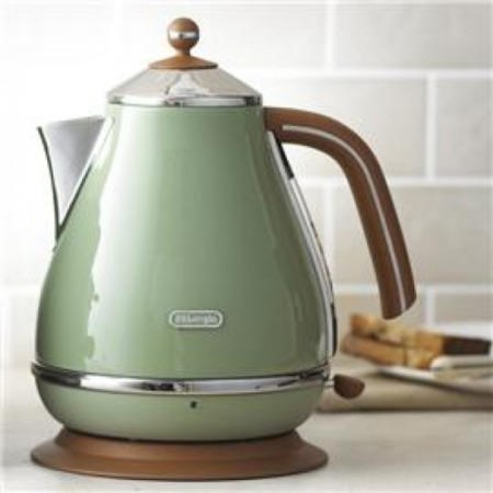 De Longhi Vintage Icona Kettle Olive Green