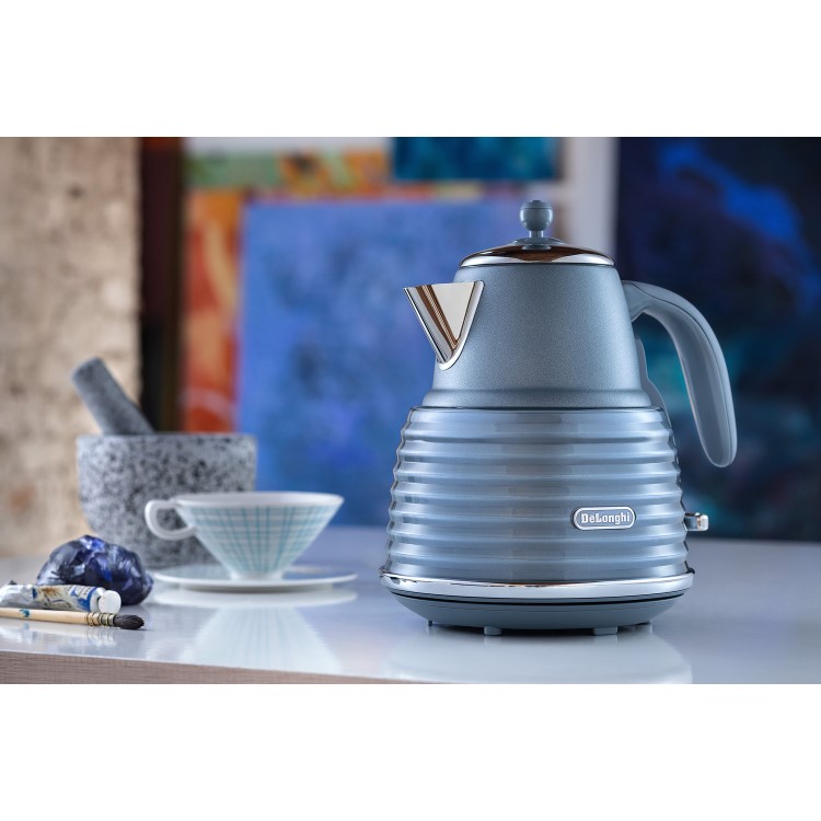 Delonghi Scolpito Kettle and Toaster Set - Azure Blue