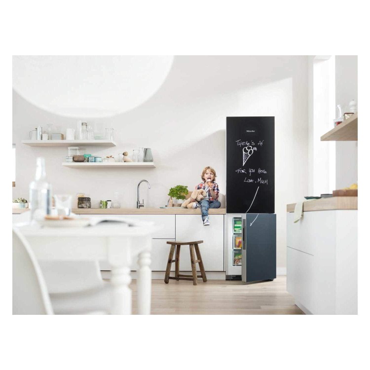 Miele 361 Litre 70/30 Freestanding Fridge Freezer - Black