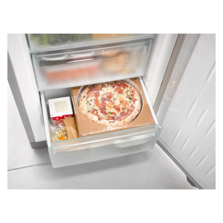 Miele 361 Litre 70/30 Freestanding Fridge Freezer - Black