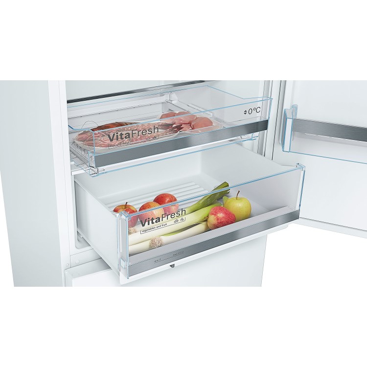 GRADE A2 - Bosch Serie 4 KGE49VW4AG 201x70cm 412L Freestanding Fridge Freezer - White