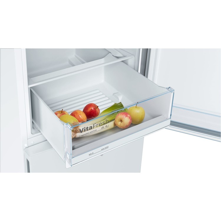 Bosch Series 4 308 Litre Low Frost Freestanding Fridge Freezer - White