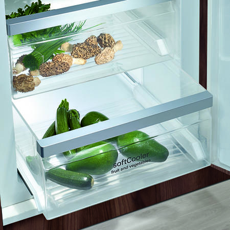 SIEMENS KI25RP60 iQ500 Energy Efficient Integrated Fridge