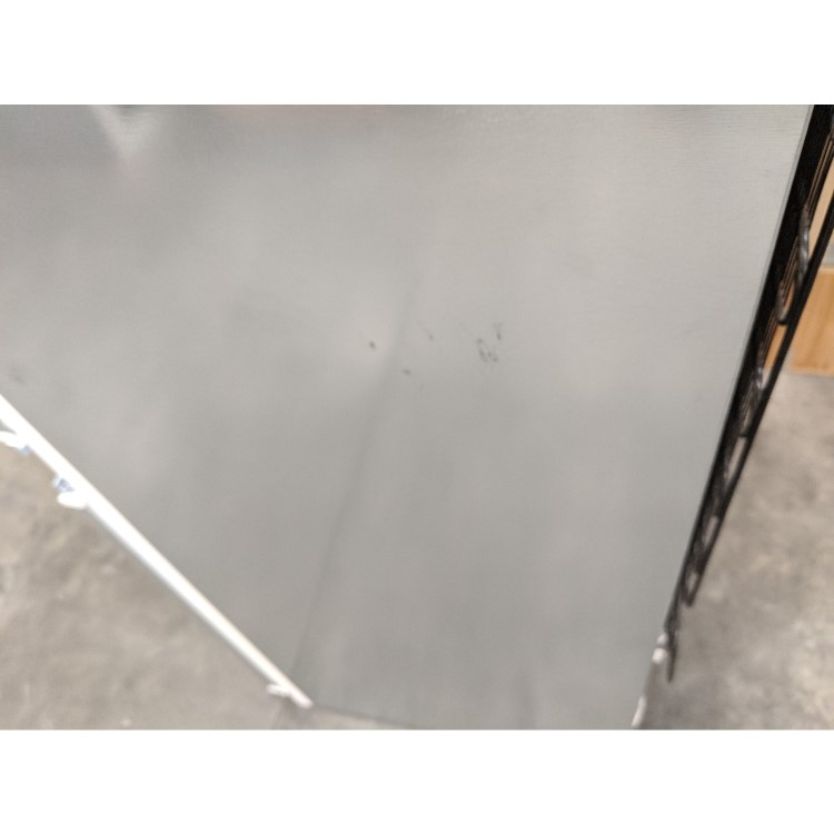 Refurbished Siemens iQ100 KI38VX22GB Integrated 294 Litre 70/30 Fridge Freezer
