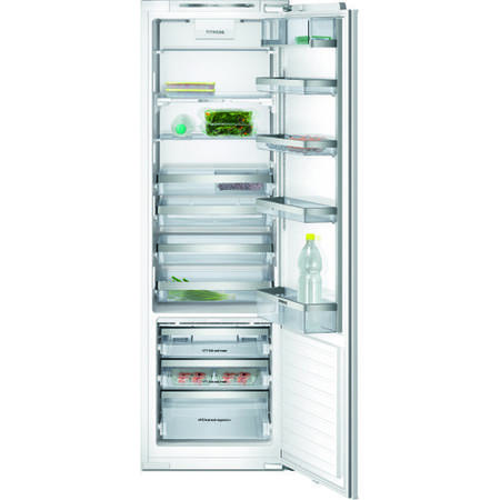 SIEMENS KI42FP60 iQ500 VitaFresh Integrated Fridge