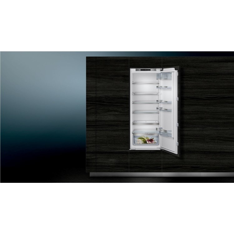 Siemens KI51RADF0 iQ500 140x54cm In-column Integrated Fridge