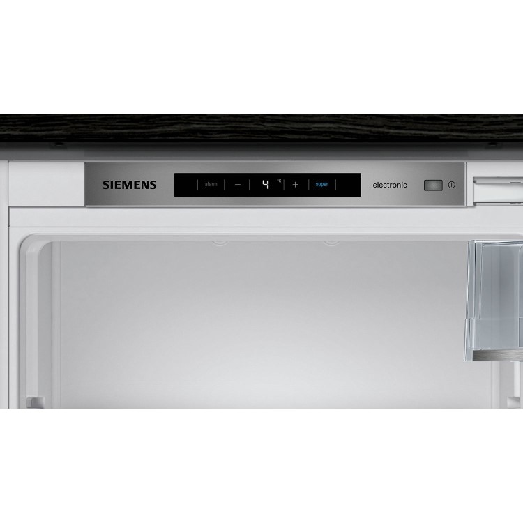 Siemens KI51RADF0 iQ500 140x54cm In-column Integrated Fridge