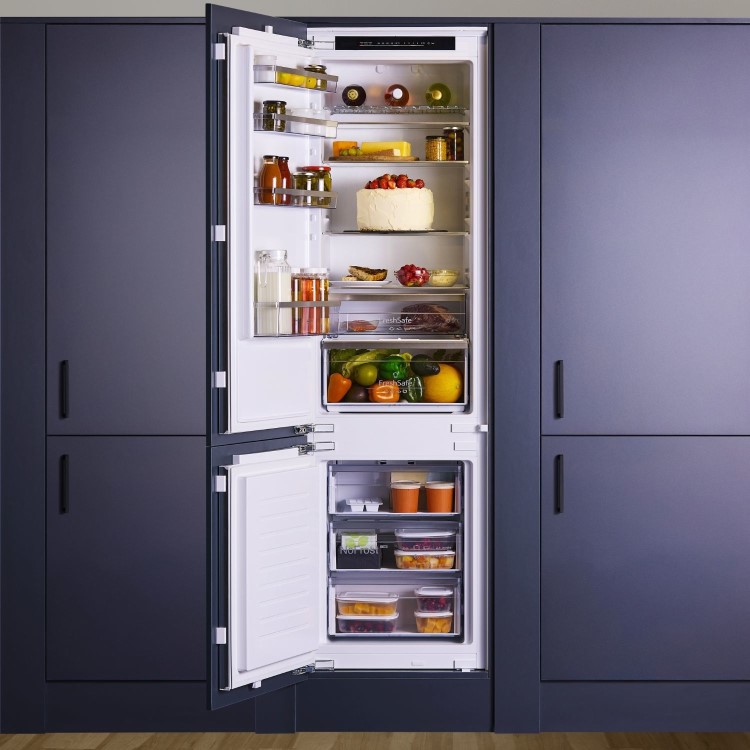 Neff N50 290 Litre 60/40 Integrated Fridge Freezer