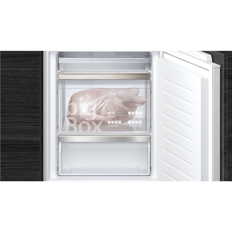 Siemens iQ500 254 Litre 60/40 Integrated Fridge Freezer