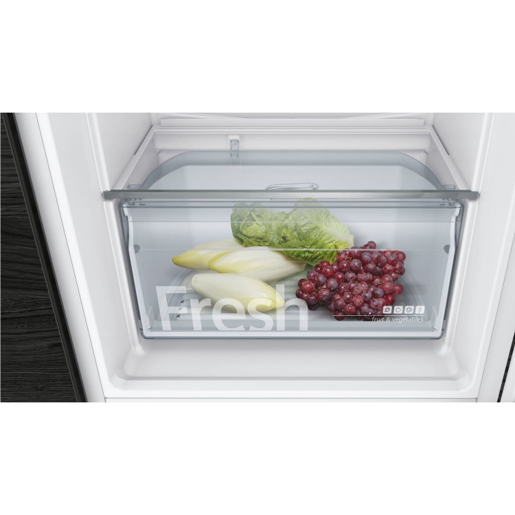 Refurbished Siemens iQ300 KI86NVFF0G Integrated 254 Litre 60/40 Fridge Freezer With varioZone