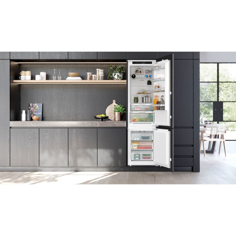 Siemens IQ300 290 Litre 194 cm 60/40 Integrated Fridge Freezer with Fixed Door Hinge
