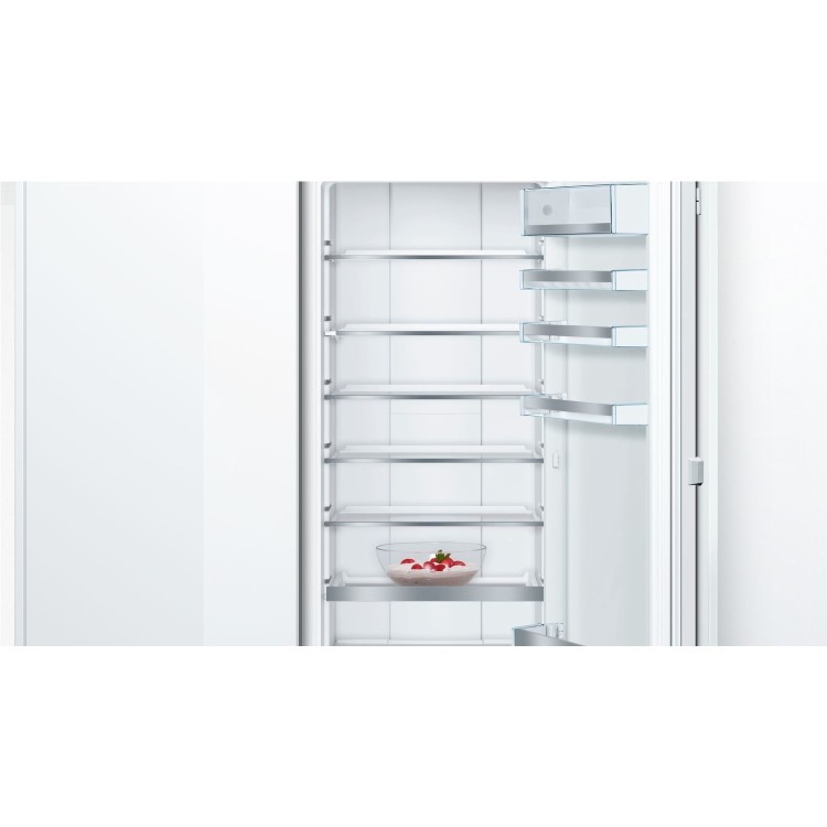 Bosch Series 8 289 Litre In-Column Integrated Fridge - White