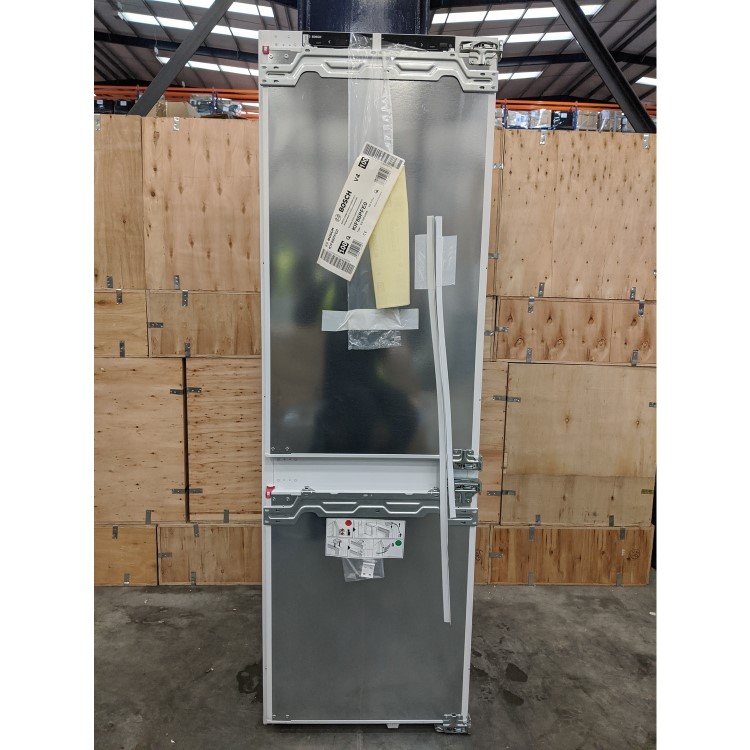 Refurbished Bosch KIF86PFE0 Serie 8 Integrated 60/40 Frost Free Fridge Freezer White