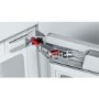 Bosch Serie 6 In-column Integrated Fridge
