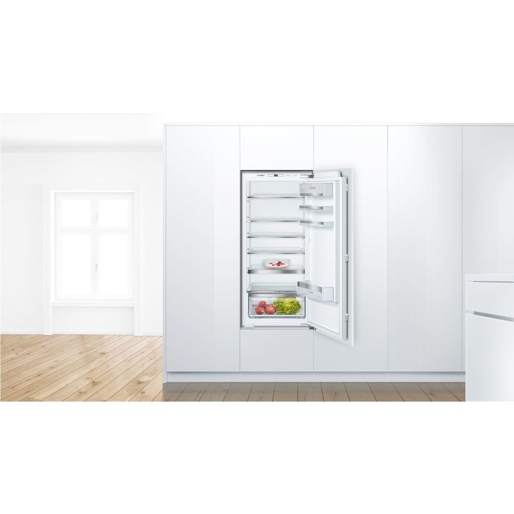 Bosch Serie 6 122.5x56cm In-column Integrated Larder Fridge