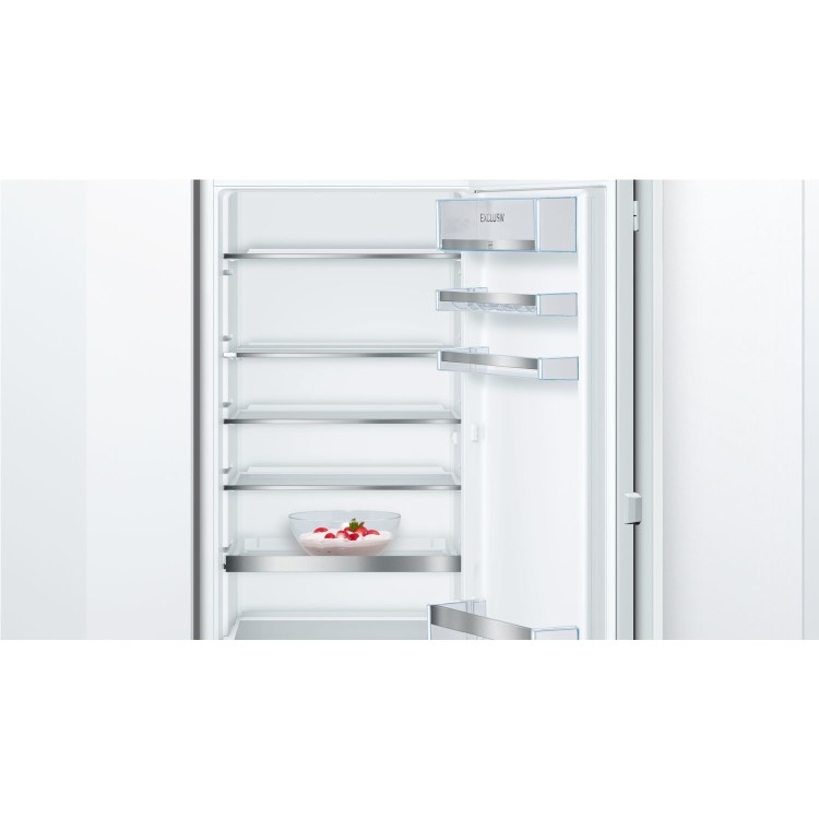 Bosch Serie 6 122.5x56cm In-column Integrated Larder Fridge