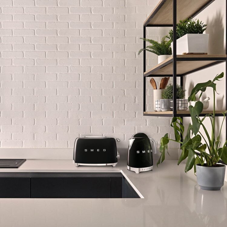 Smeg 50’s Retro Variable Temperature Kettle 1.7L -Black 