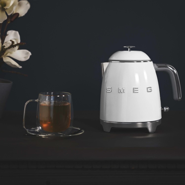 Smeg 50s Style 0.8L Mini Electric Kettle - White - KLF05WHUK 