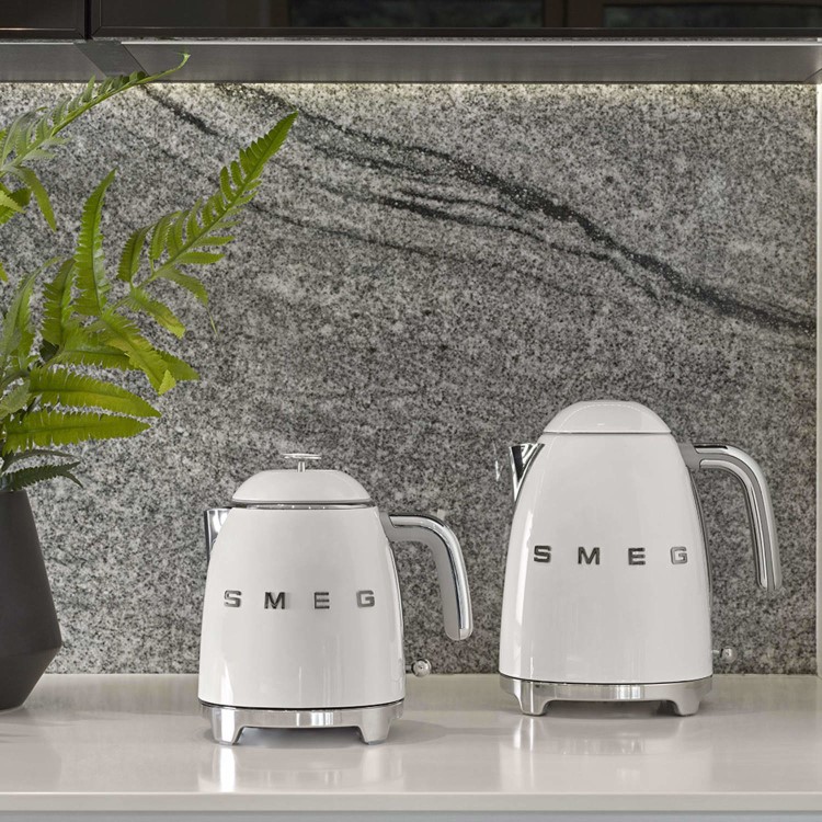 Smeg 50s Style 0.8L Mini Electric Kettle - White - KLF05WHUK 