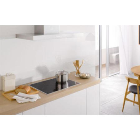 GRADE A3 - Heavy cosmetic damage - Miele KM6322 61.4cm Wide 4 Zone Induction Hob With 2 PowerFlex Zones - Stainless Steel Frame