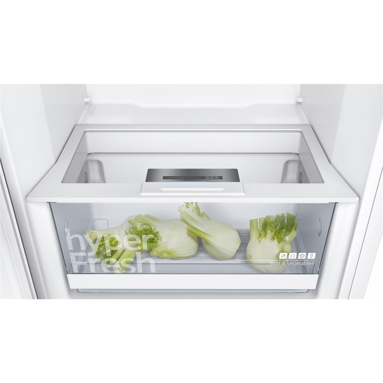 Siemens KS29VVW3P iQ300 290L 161x60cm Freestanding Fridge - White