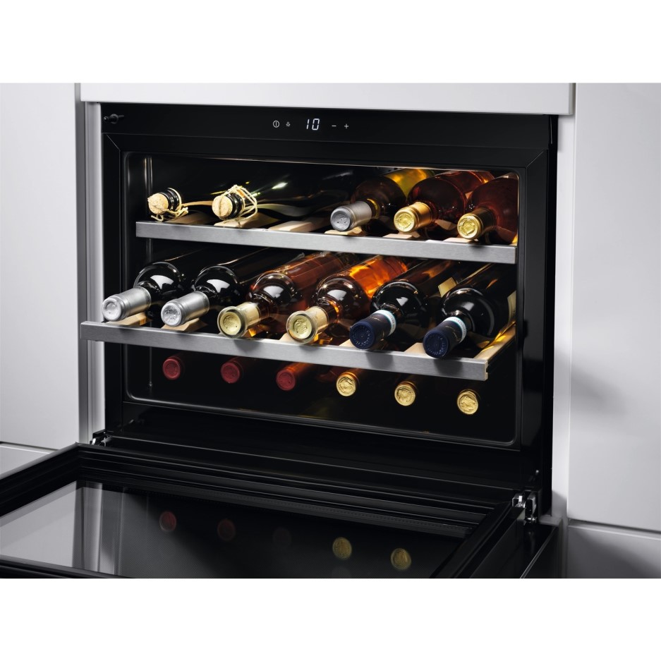 AEG KWE884520M 18 Bottle Builtin Wine Cooler Antifingerprint