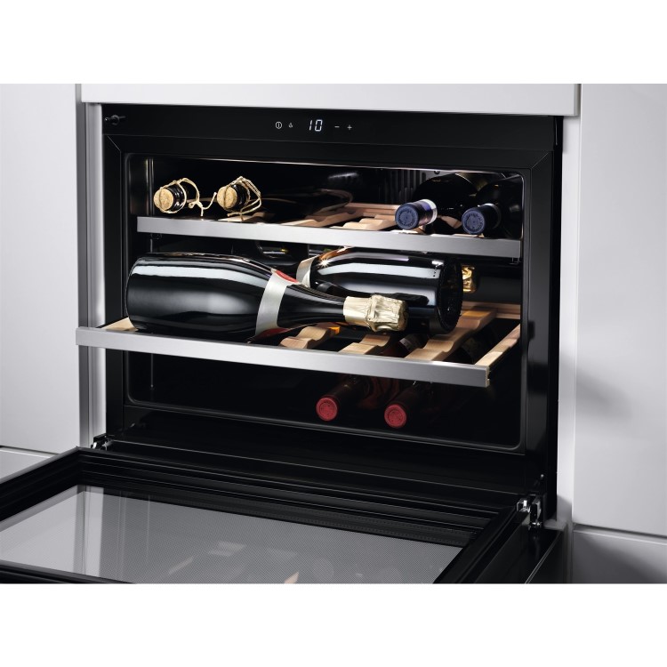 Refurbished AEG KWE884520M Integrated 18 Bottle Wine Cooler Anti-fingerprint Stainless Steel