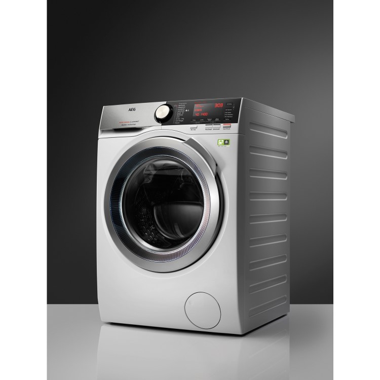 AEG L8FEC946R 8000 Series 9kg 1400rpm Freestanding Washing Machine - White