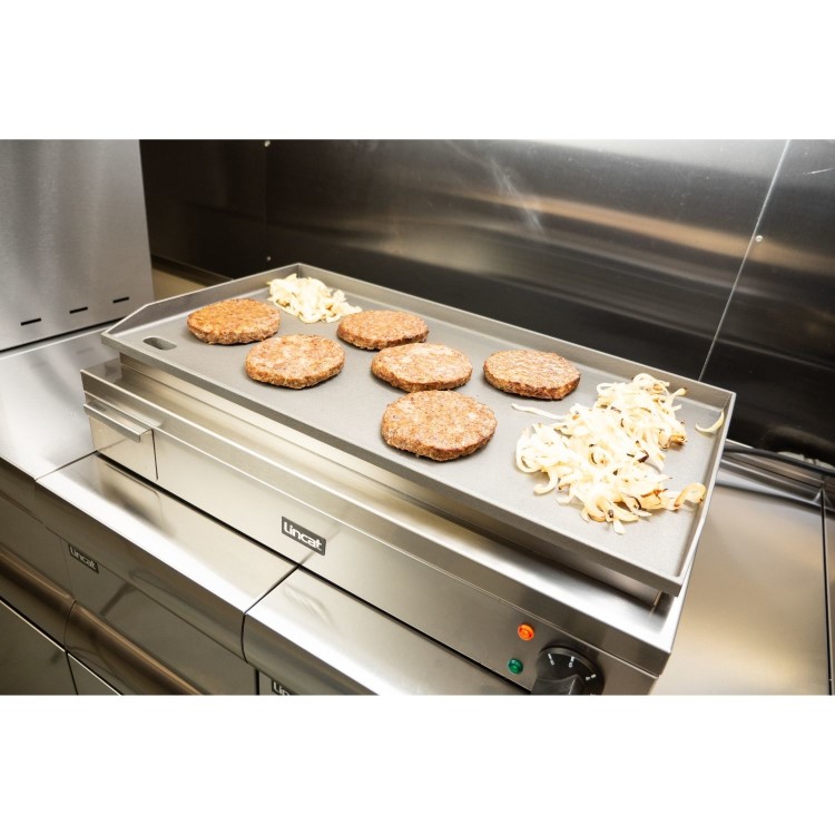 Lincat LGR2 Lynx 400 Cast Iron Flat Plate Countertop Griddle - Plug in, 615mm Wide
