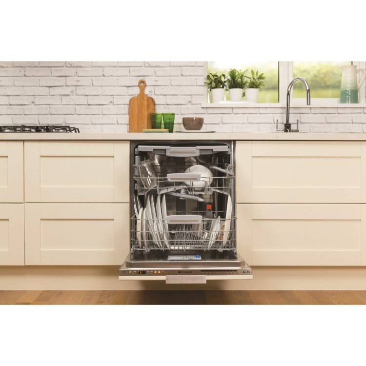 Hotpoint LTF11S112O 15 Place Fully Integrated Dishwasher