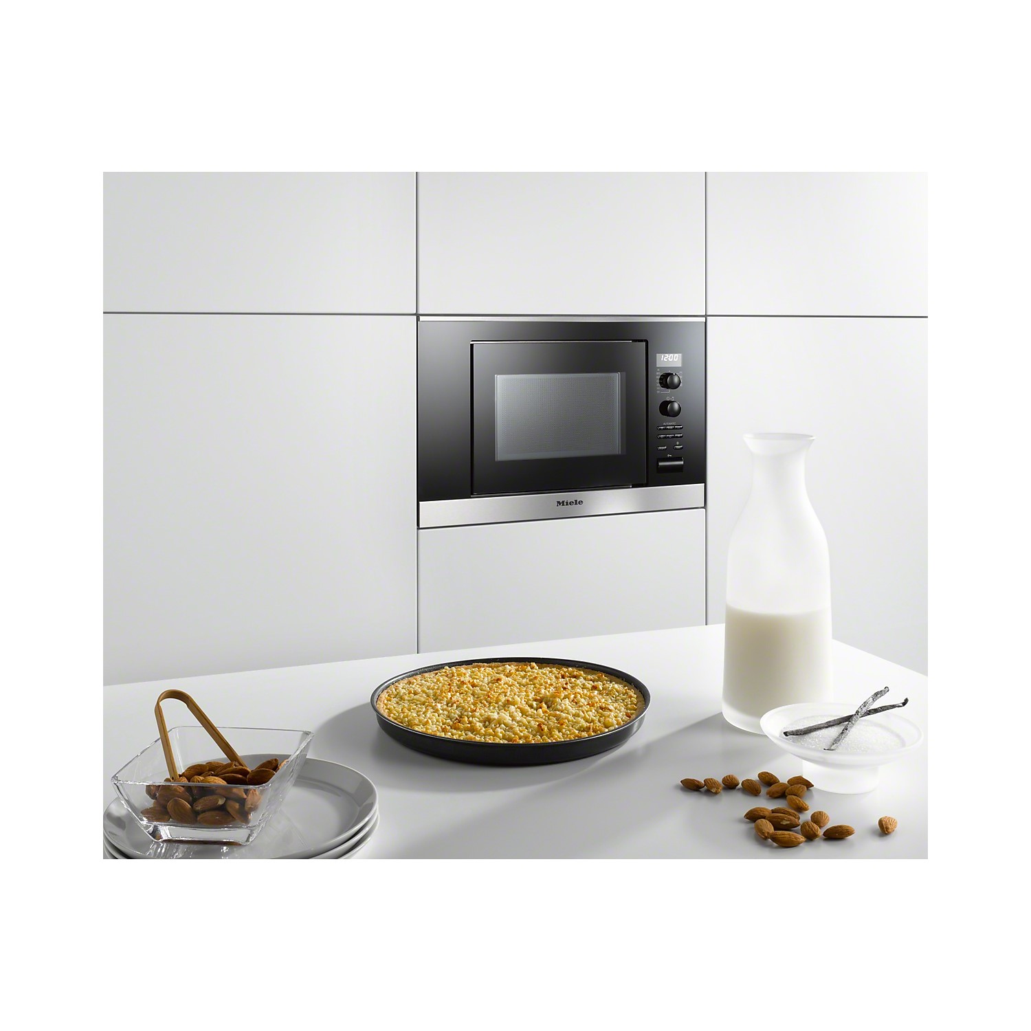 Miele M6032SCclst ContourLine 800W 17L Builtin Microwave with Grill
