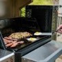Masterbuilt Gravity Series 800 - Digital Charcoal BBQ Grill with Griddle and Smoker