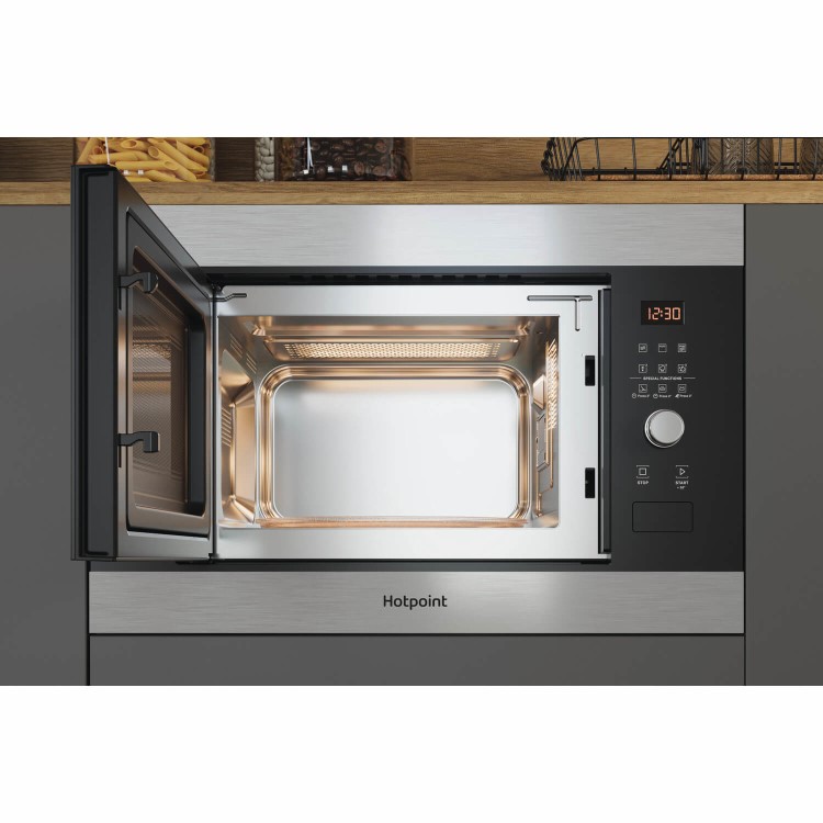 Refurbished Hotpoint MF25GIXH Built In 25L with Grill 900W Microwave Stainless Steel